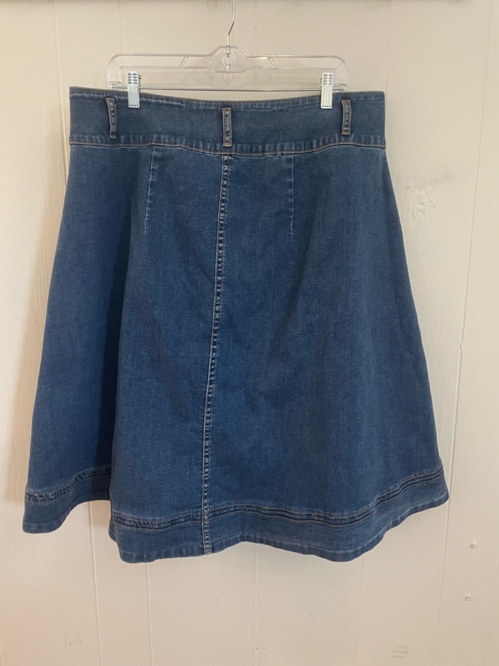 Eloquii Button-Front Denim A-Line Skirt with Tie Belt - Picture 3 of 9